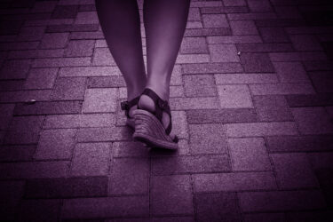 【自撮りをする人には必見！】自撮り写真には危険な情報が隠されていることを現役探偵が教えます！「自撮り注意報１」～序～